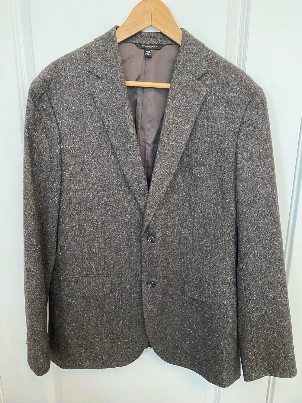 Banana Republic Men's Wool Blend Tweed Suit - Picture 2 of 15